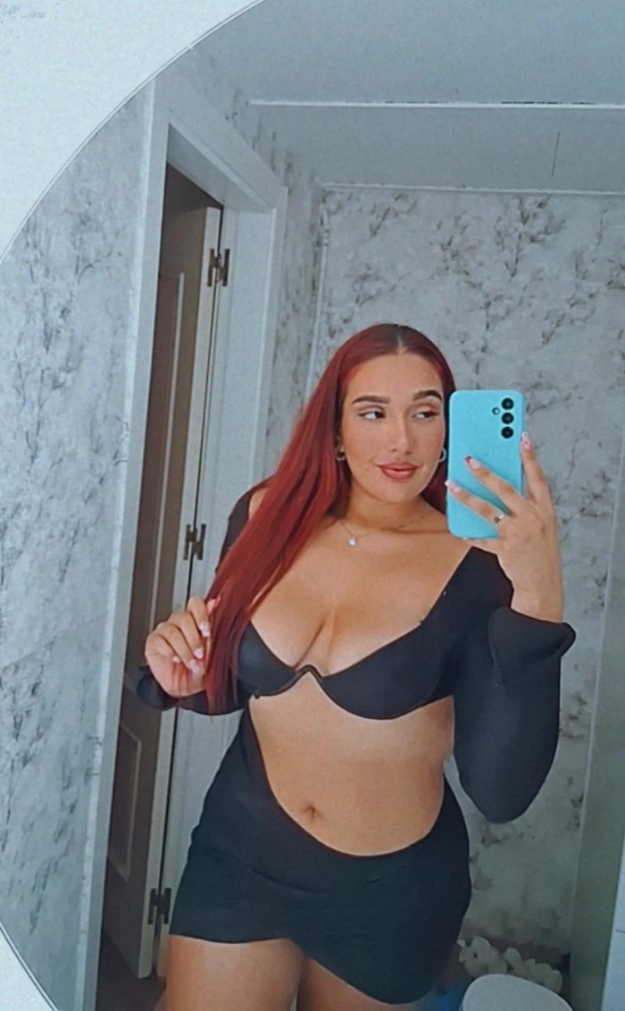 Pelirroja 21años,colombiana dulce traviesa y muy s