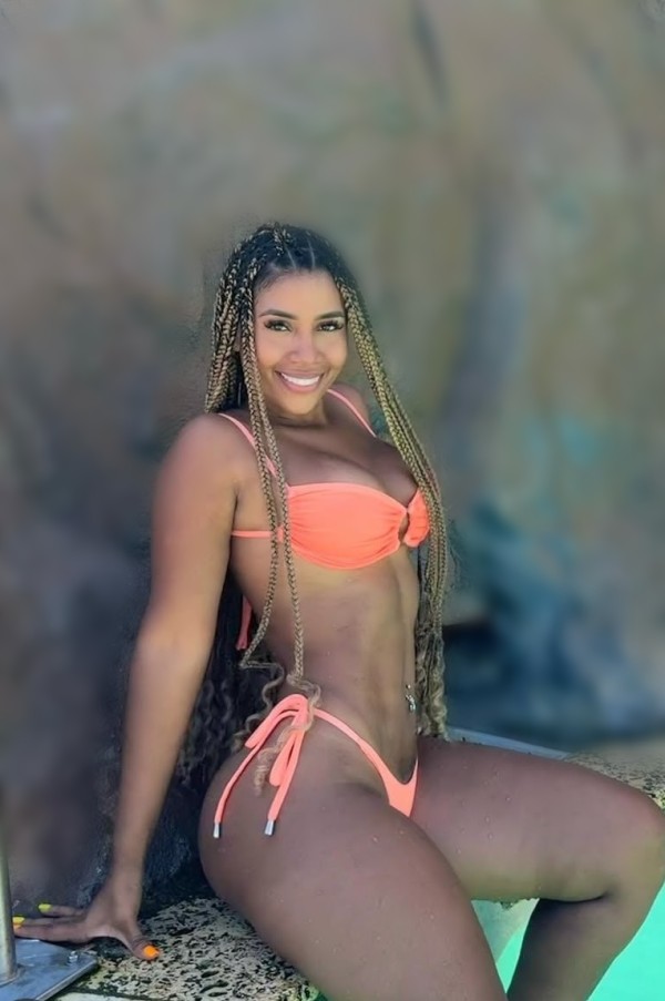 Mulata súper morbosa con ganas de FOLLAR, NOVEDAD!