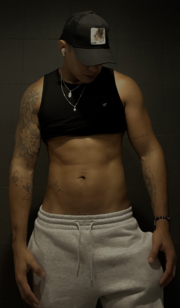 MATEO LATINO CAÑERO PARA CUMPLIR TUS FANTASÍAS