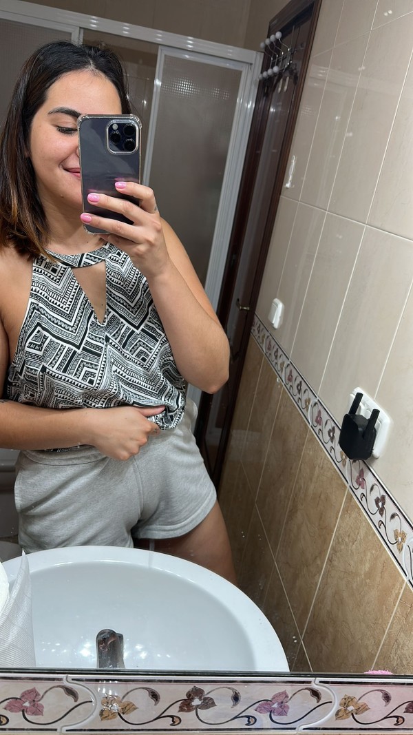 PRECIOSA Y SENSUAL LATINA NOVEDAD