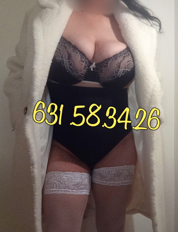 Merche pechugona curvas peligrosas irresistible