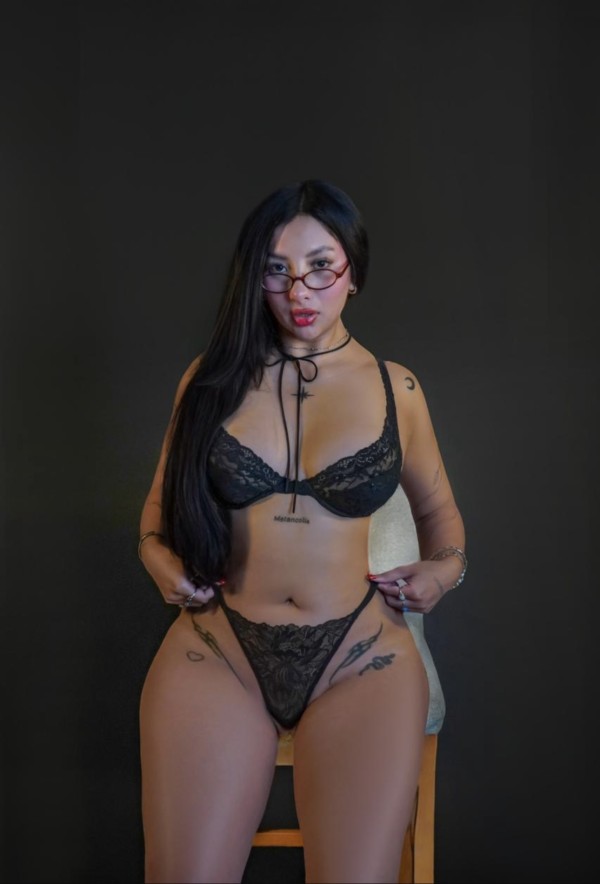 LATINA FIESTERA TOPE SI A TODO SALIDAS , PAREJAS Y MUCHO MÁS