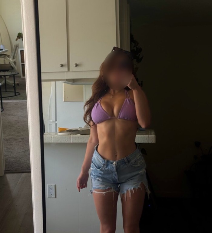 Solita en casa. Magaluf