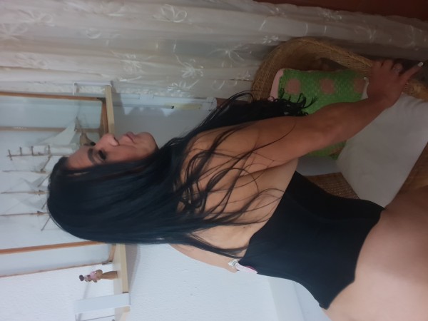 Valeria transexual hago videollamadas calientes a