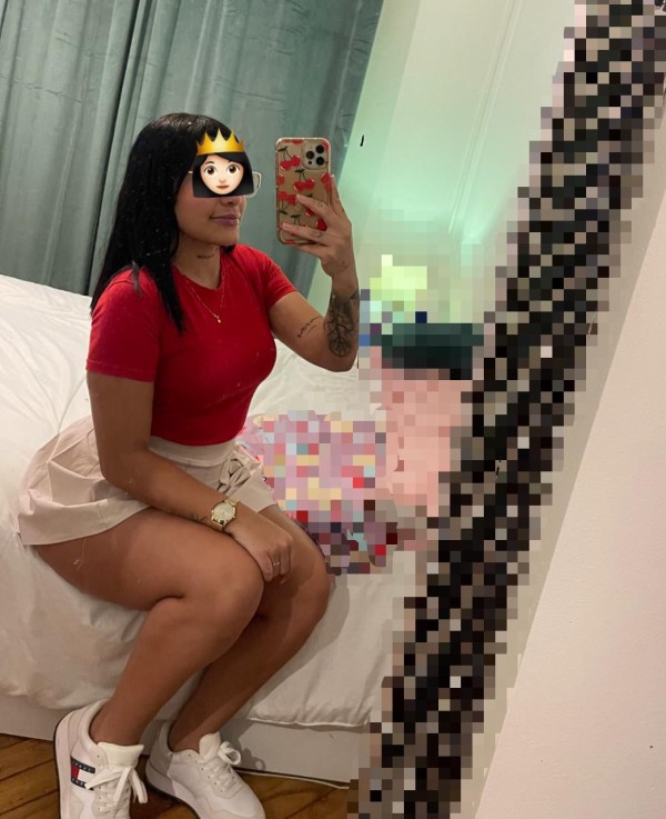PAOLA 22 años, ELEGANCIA QUE SEDUCE Y TE ENVUELVE…