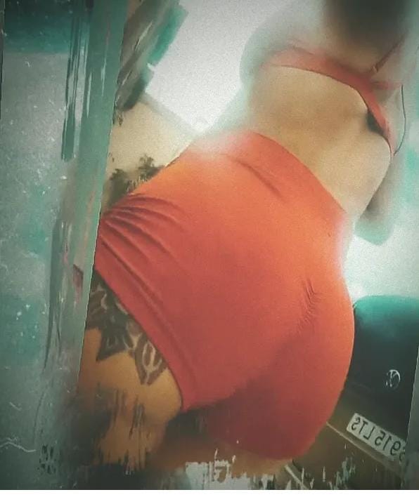 Santa cruz chica delgada solo salidas y coche