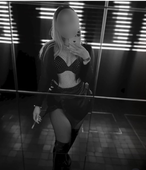 HERMOSA LATINA MUY MORBOSA…