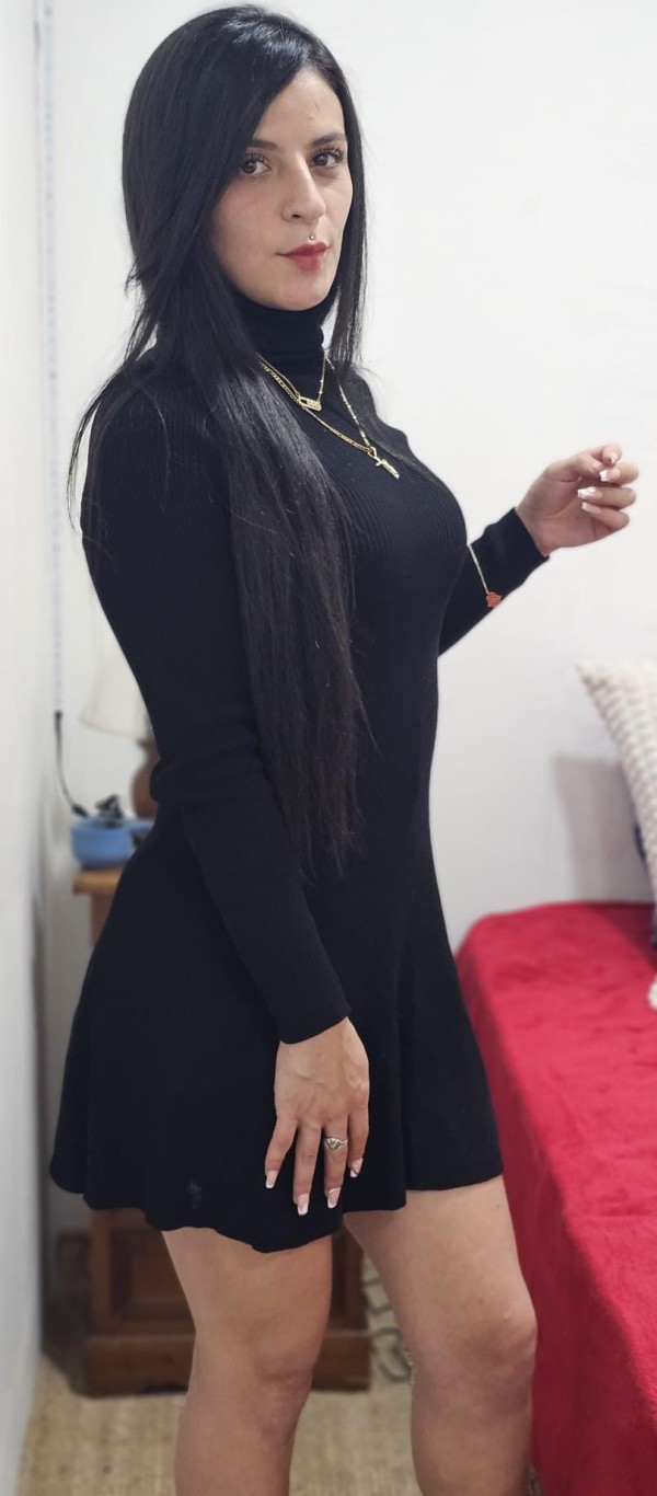 MI SONRISA DULCE Y EXCITANTE, TU PERDICIÓN CALIENTE…