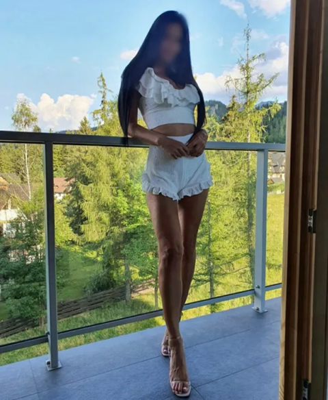 HERMOSA LATINA PARA DELICIOS ENCUENTROS DESDE 60€