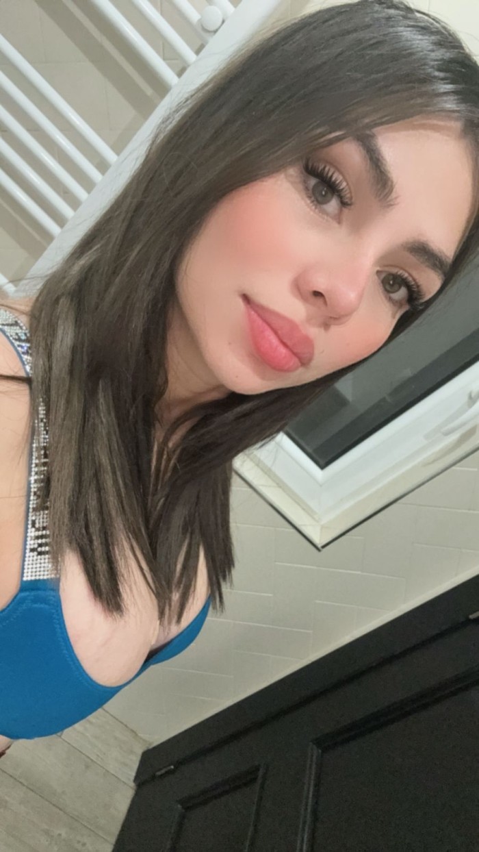 IMPLICADA JOVENCITA PARA ESTRENAR, 647311745