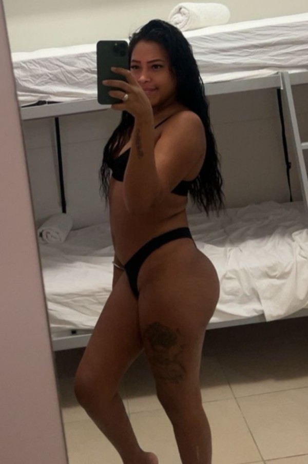 Josselyn LAS AMERICAS… VEN A FOLLARME BIEN RICO PAPI