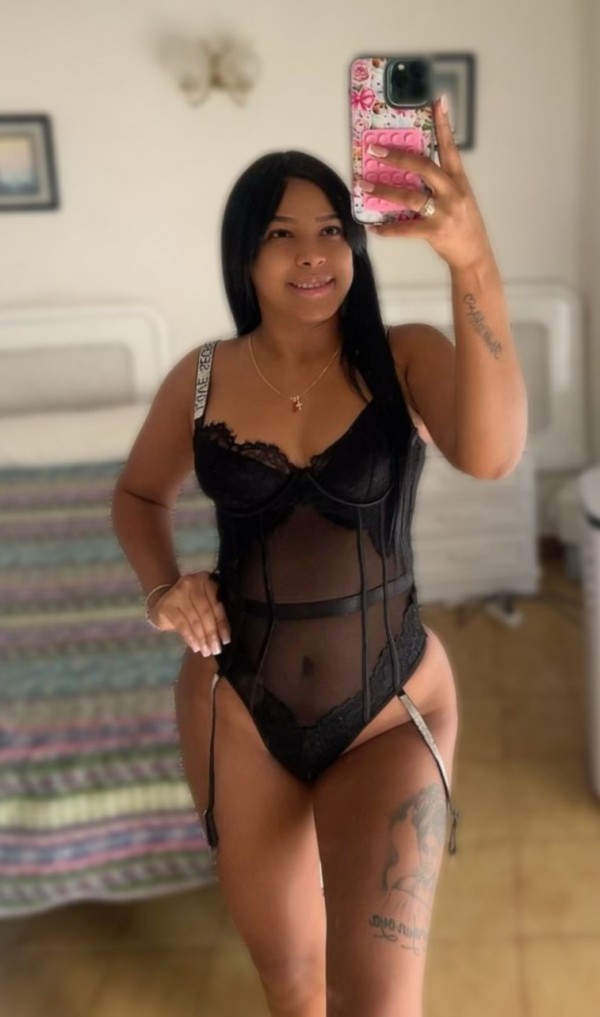 Josselyn LAS AMERICAS… VEN A FOLLARME BIEN RICO PAPI