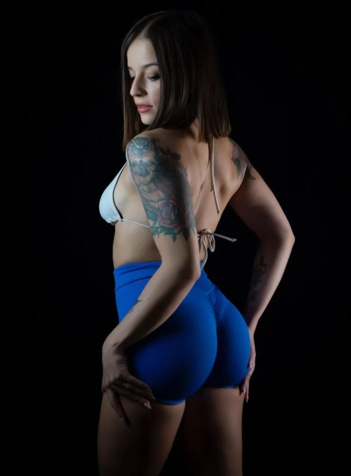 ALICIA ELEGANCIA Y PASION