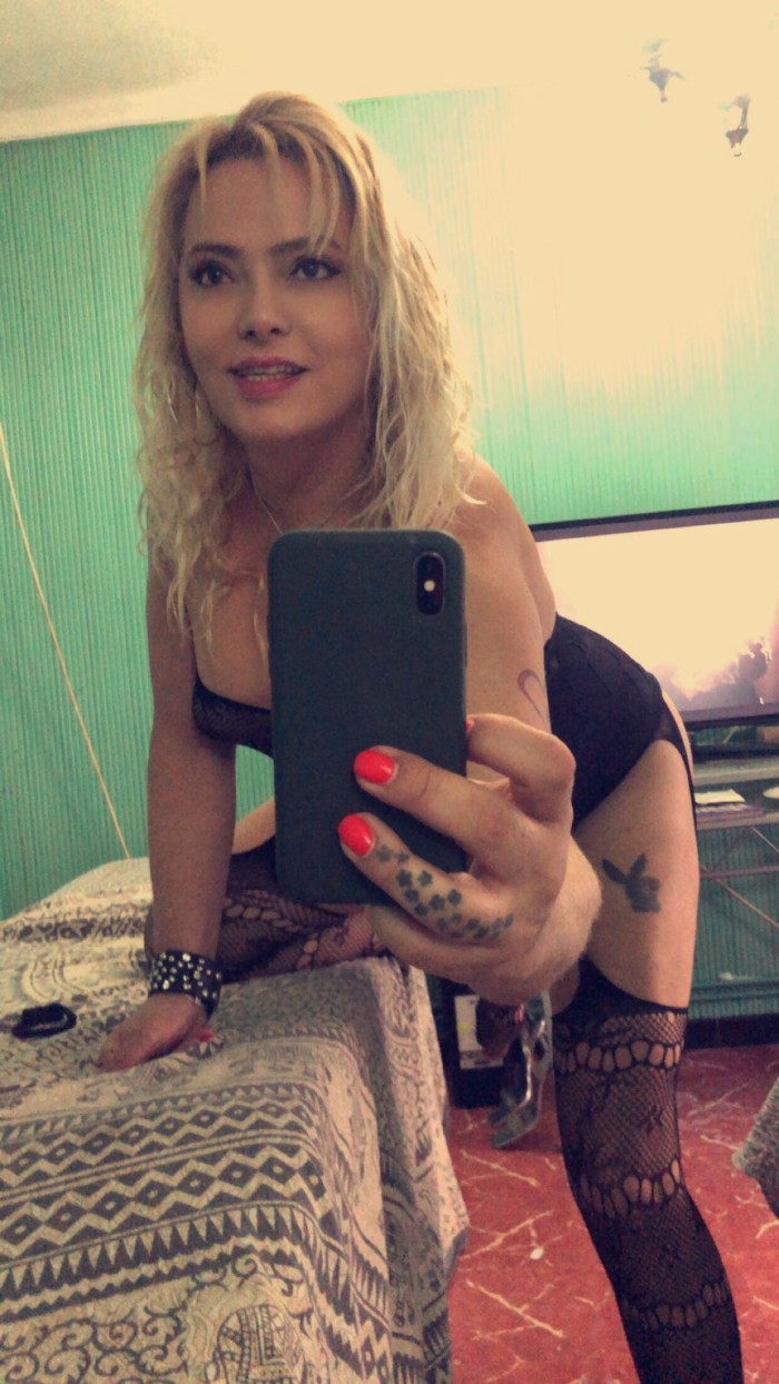 SI BUSCAS UNA EXPERIENCIA PLACENTERA SOY TÚ MEJOR OPCIÓN 24 HORAS