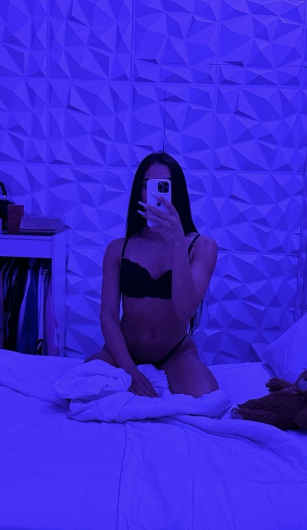 SOY LA MEJOR FOLLANDO Y CORRIÉNDOME A CHORROS JUNTO A TI (VENDO CONTENIDO)