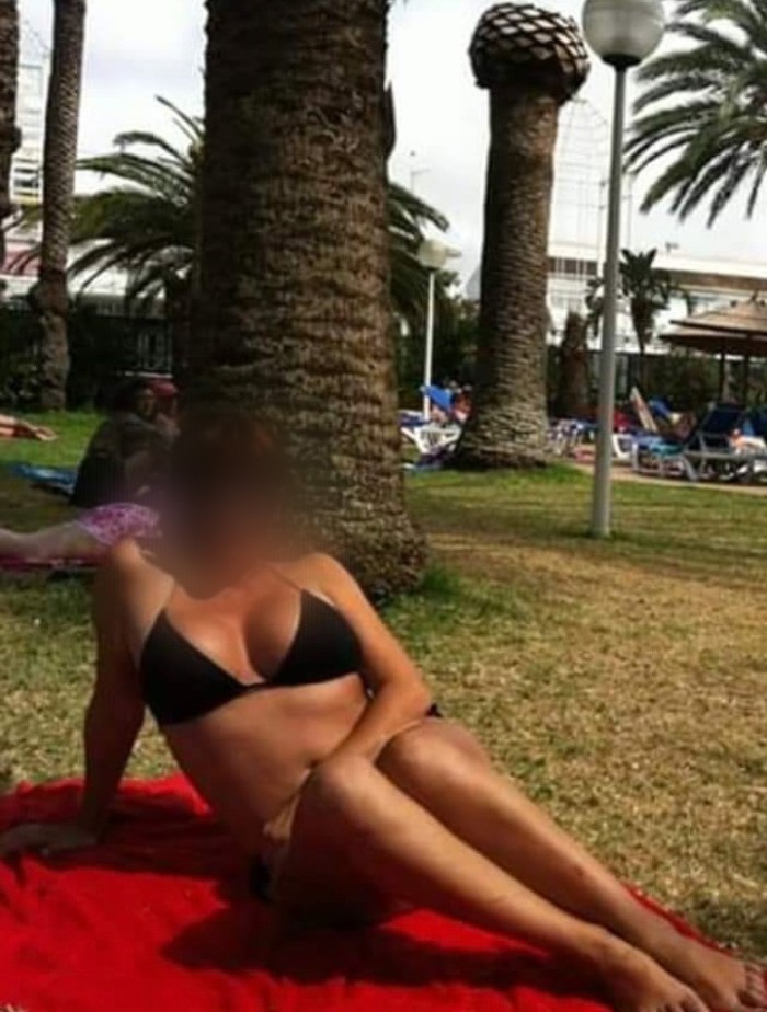 Carla, morenaza española increible por Benicarló