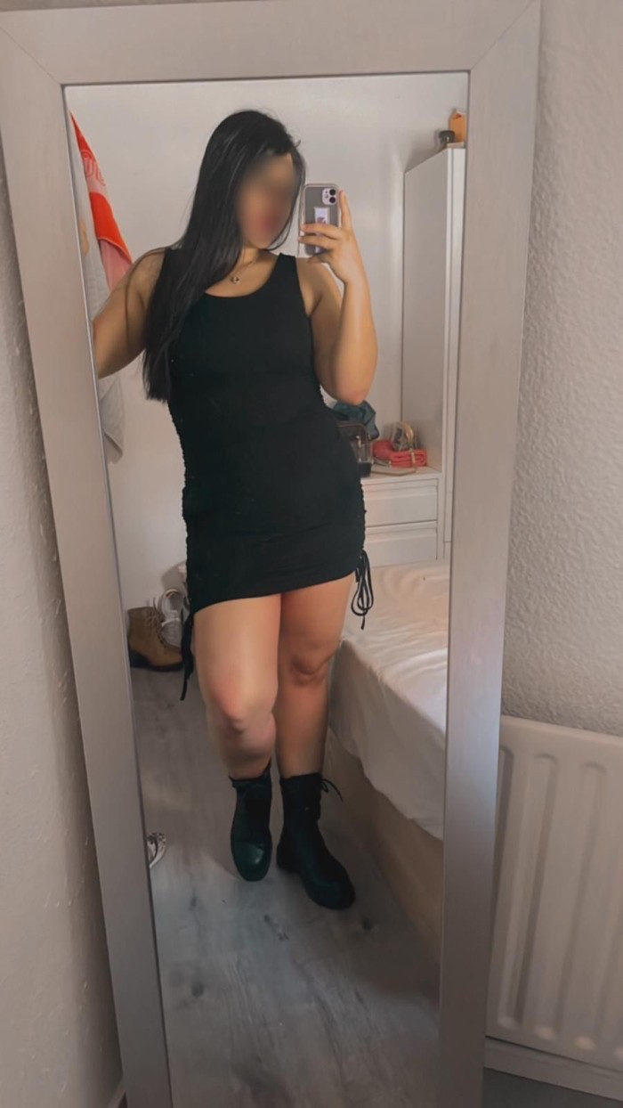 Impresionante paraguaya muy caliente con curvas