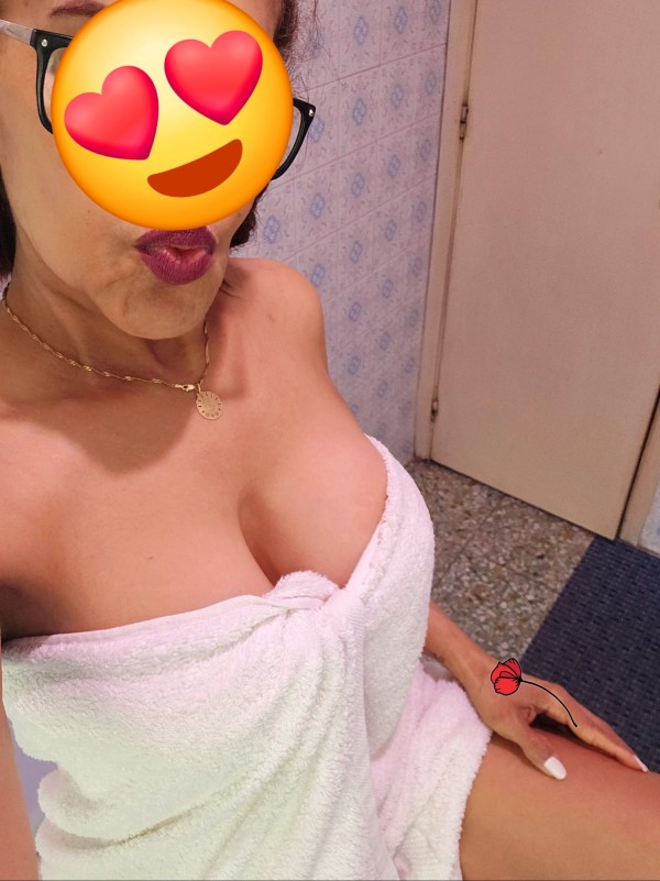 TÚ MADURITA ESPECIAL!..PARA DISFRUTAR. MASAJITOS Y SEXO,,TENGO JUGUETES