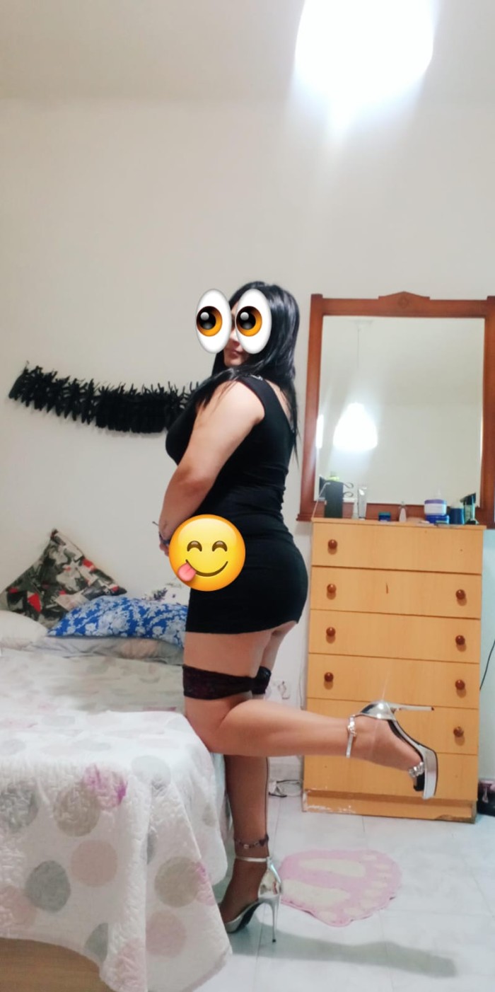 ELISA, MADURITA, FIESTERA Y MUY GUAPA