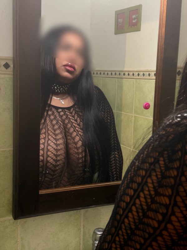 MORBOSA JUGUETONA ADICTA AL SEXO DURO, 24 FIESTERA