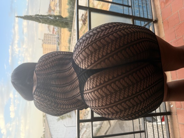 MORBOSA JUGUETONA ADICTA AL SEXO DURO, 24 FIESTERA