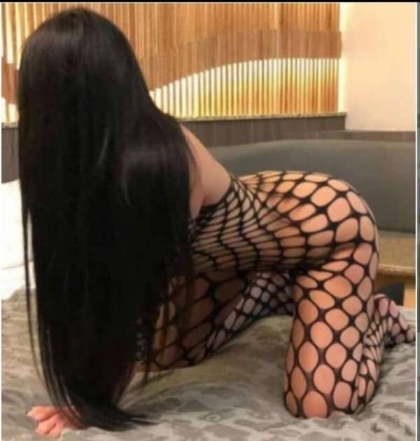 Latina hermosa y muy divertida con muchas ganas de divertirme