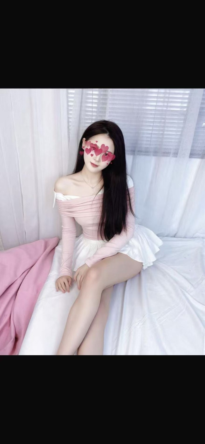 Yo soy la niña que estás buscando.