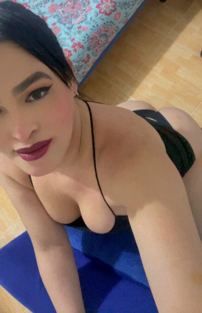 VIANKA POLLONA EN VALENCIA Y FIESTERA A TOPE