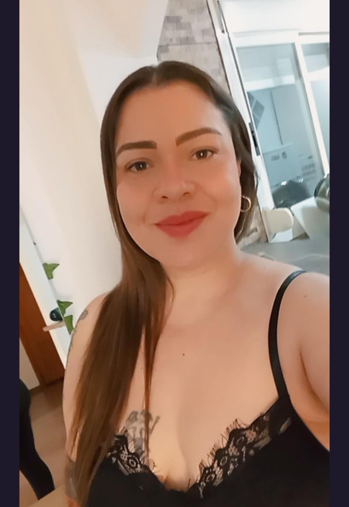 Madurita muy completa y cachonda