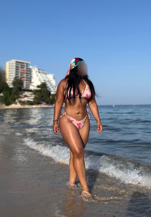 Mujer caliente , espera tu compañía amor