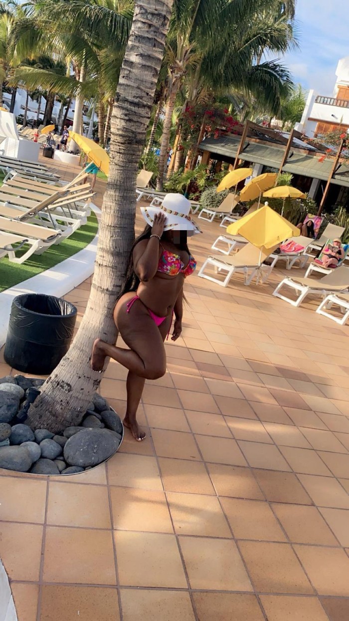 Sexy Mulatita Juguetona Fiestera