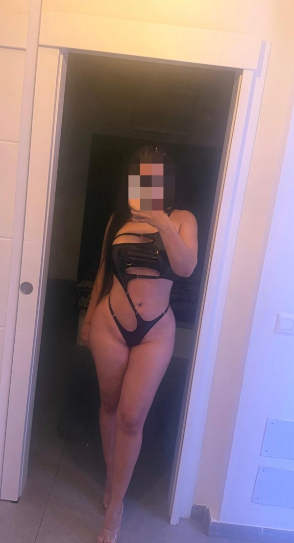 Dulce, en Parque de la reina, 23 Años, colombiana