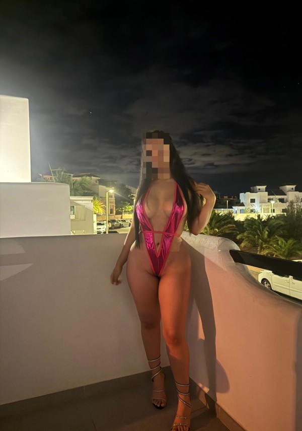 Dulce, en Parque de la reina, 23 Años, colombiana