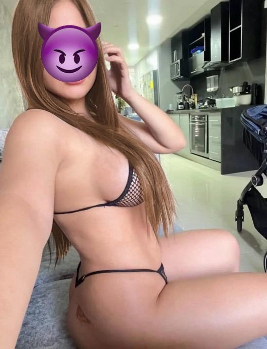 Cahonda latina fiestera lo mejor d la ciudad