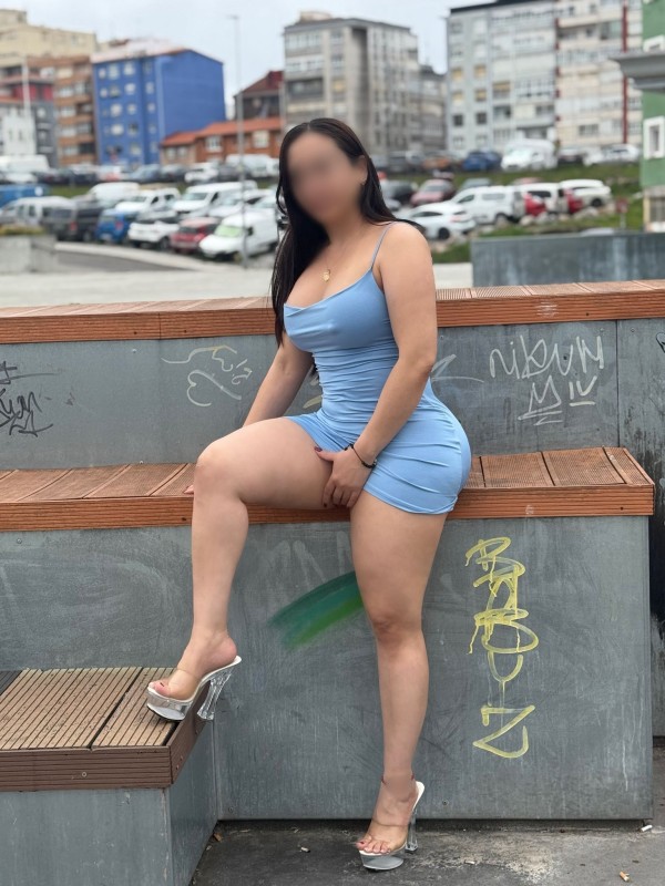 LA REINA DE LAS MAMADAS CON UN BUEN CULO Y BUEN CHOCHO MOJADITO