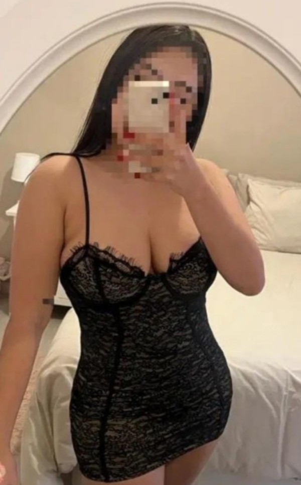 Soy apasionada,sensual y estoy lista para tu bastón de Jade…