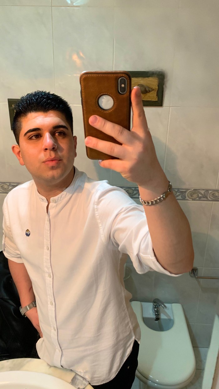 Joven blanquito complaciente cariñoso 24H tengo viagra.