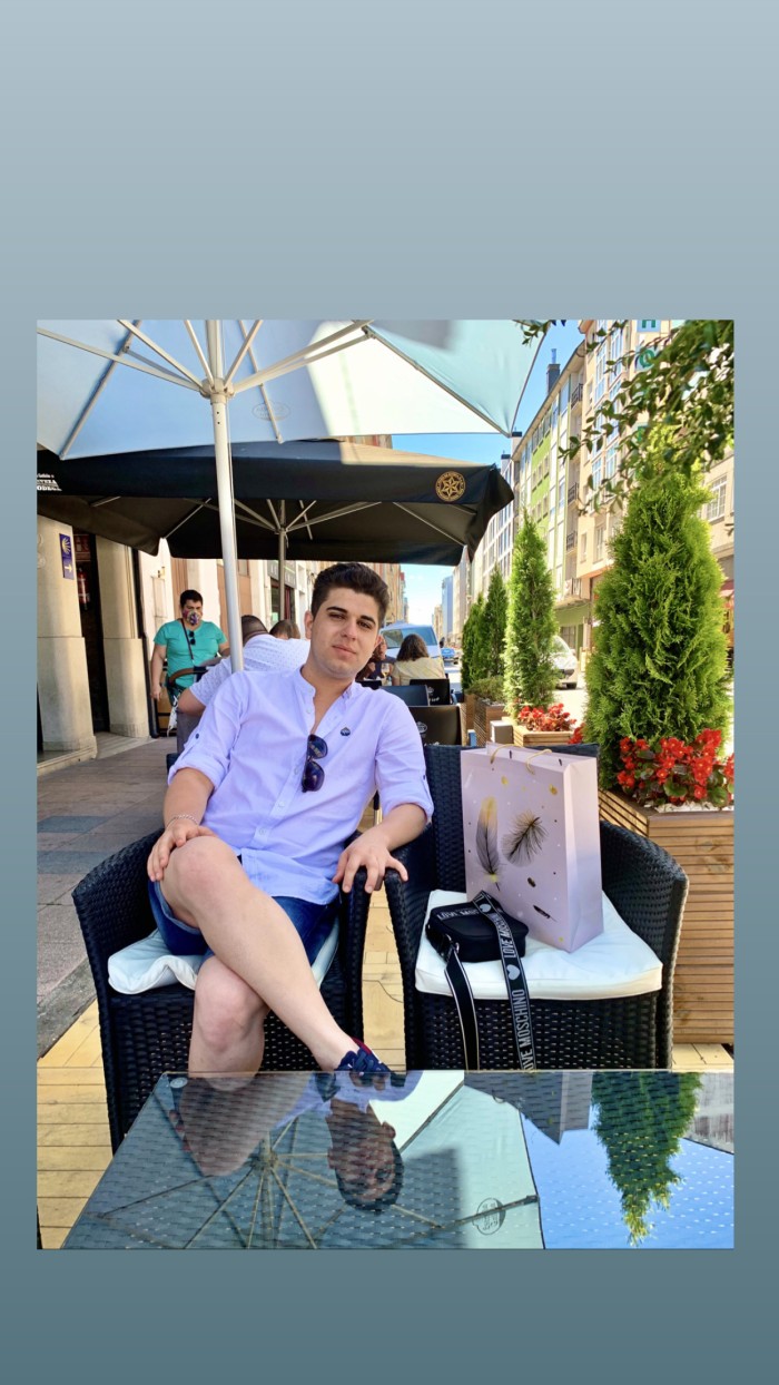 Joven blanquito complaciente cariñoso 24H tengo viagra.