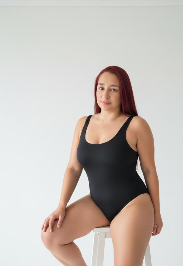 Colombiana top en la isla nueva