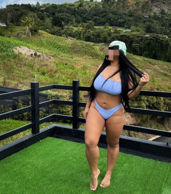 Exclusiva  Latina todo un lujo llamame Quedamos LAS HUESAS