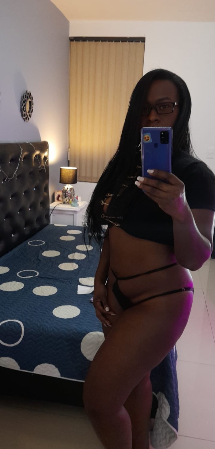 COLOMBIANA FIESTERA Y DIVERTIDA MULATA!! SALIDAS