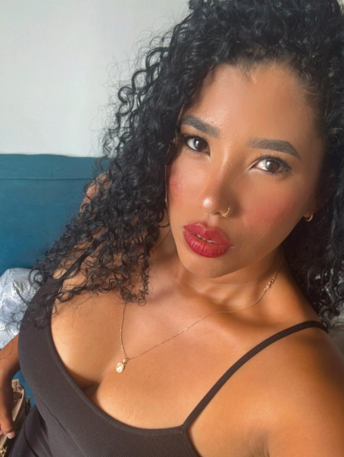 JOVENCITA MULTI ORGáSMICA MUY CALIENTE VEN FOLLAM