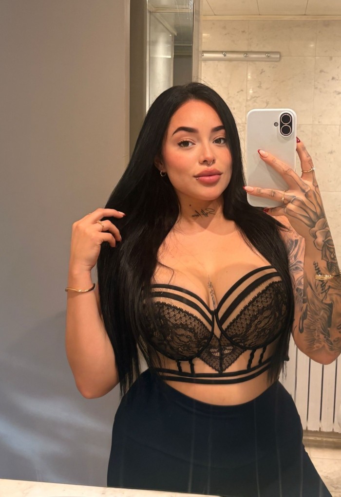 SALOME JOVENCITA SEXY CARIÑOSA GUAPA IMPLICADA EN CORUÑA