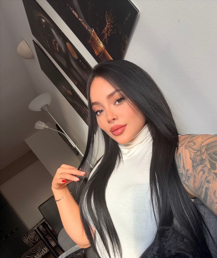 SALOME JOVENCITA SEXY CARIÑOSA GUAPA IMPLICADA EN CORUÑA