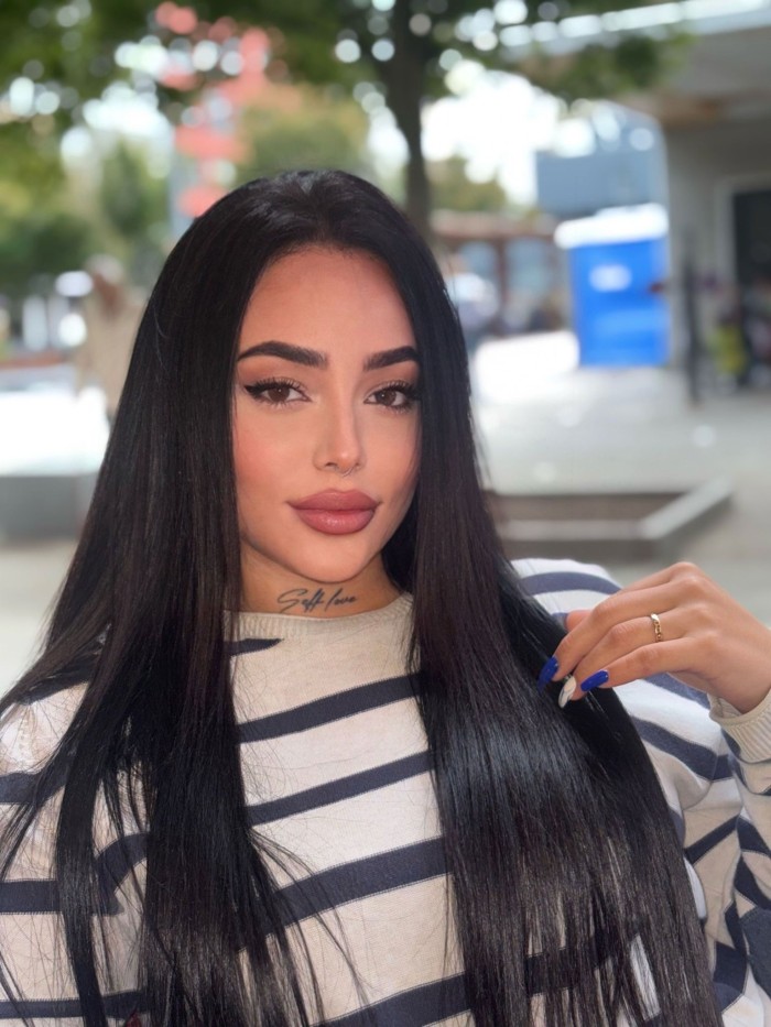 SALOME JOVENCITA SEXY CARIÑOSA GUAPA IMPLICADA EN CORUÑA