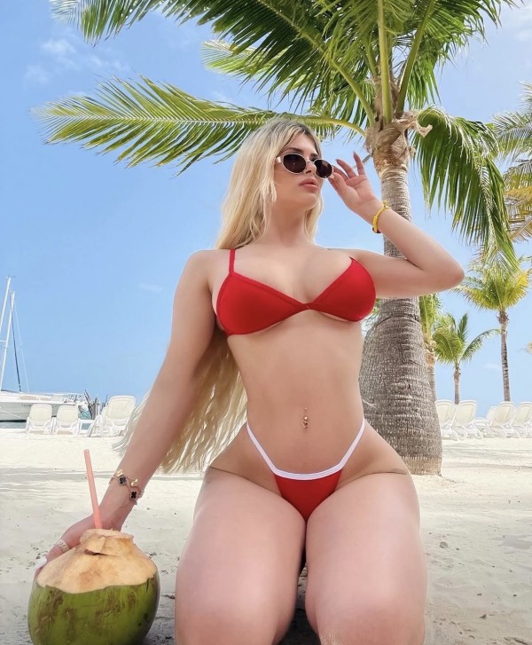 Universitaria cariñosa