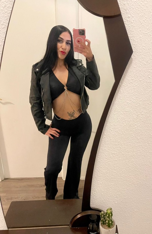 Scort latina muy atrevida