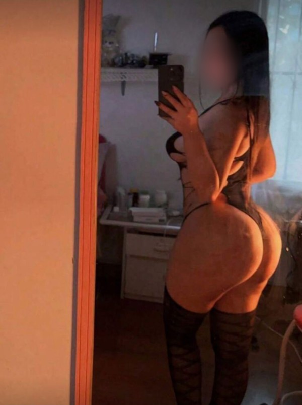 POR PRIMERA VEZ EN IBIZA LUJÁN TÚ CHICA SEXY