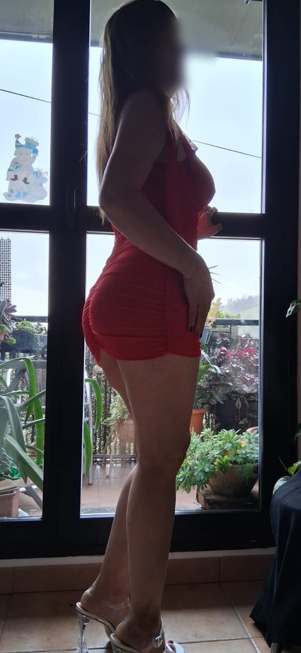 Cincuentona griego a tope…