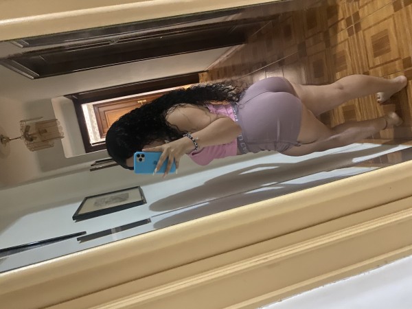 Carol Colombiana tu mejor opción guapa y encantadora